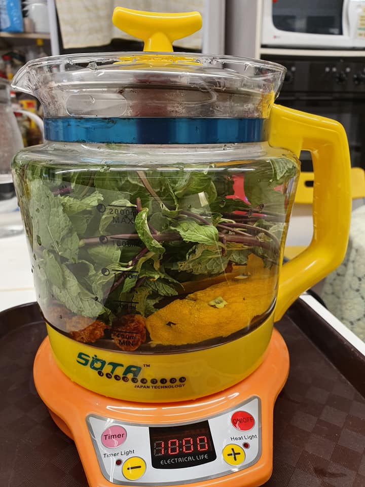 Healthy Drink: Mint Leaves, Dried Cherry Tomatoes & Orange Rind