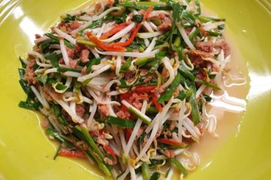 Corned Beef with Chives & Bean Sprouts