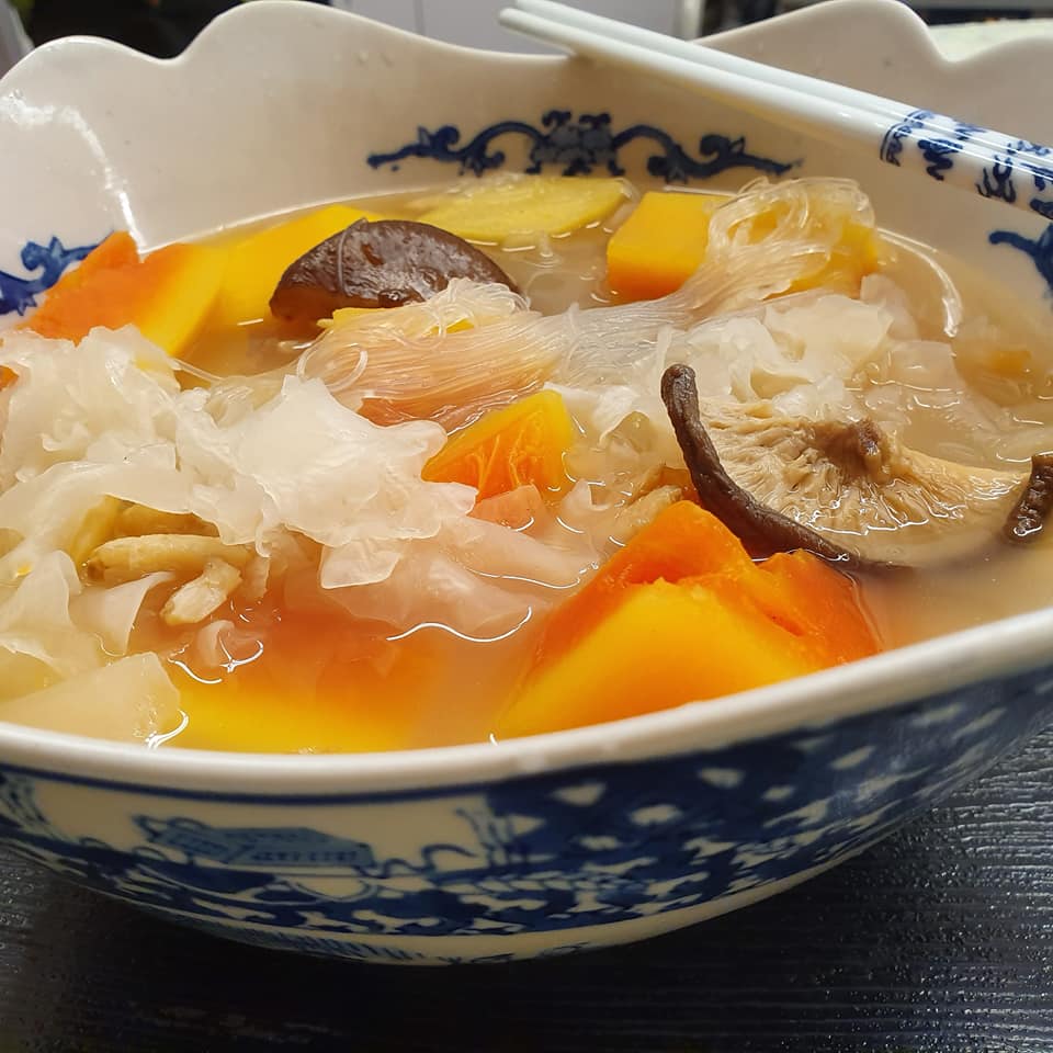 Savoury Papaya White Fungus Mushroom Dried Prawns Soup