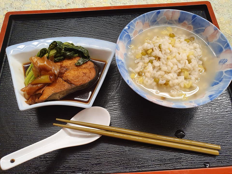 3 Treasure Porridge with Simmered Braised Spanish Mackerel