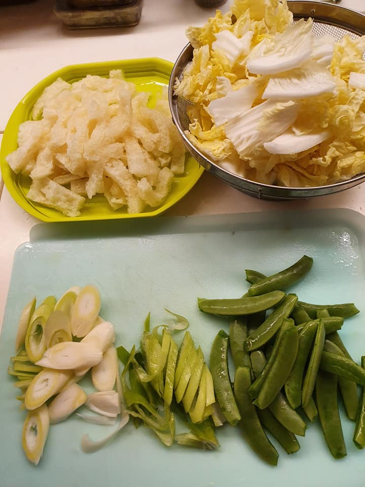 Ingredients for Fried Fish Maw with Japanese Shirataki Noodle