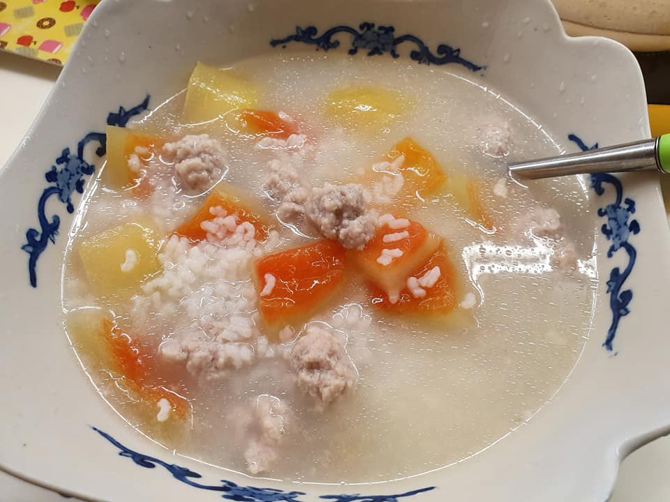 Watermelon rind porridge with homemade meatballs