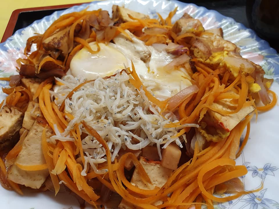 My EHLH meal of TauKwa, Onion & Grated Carrot