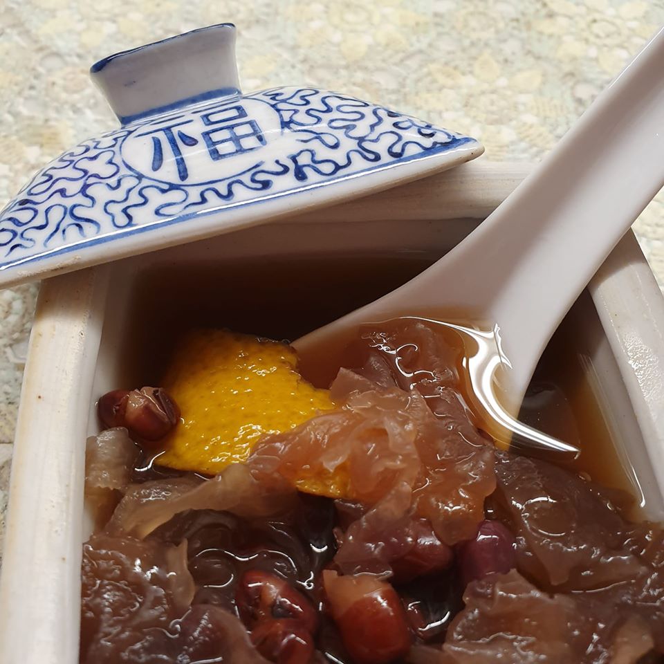 Red Azuki Beans with Fresh Orange Rind & Snow Fungus Sweet Dessert