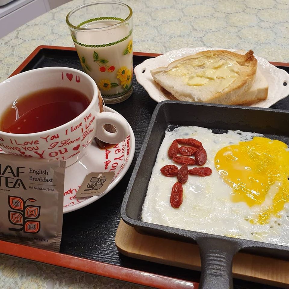 Fried Egg with Goji Berries, Bread with Butter, Soy Milk with Oats & Quinoa, and have a cup and JAF TEA English Breakfast Tea 