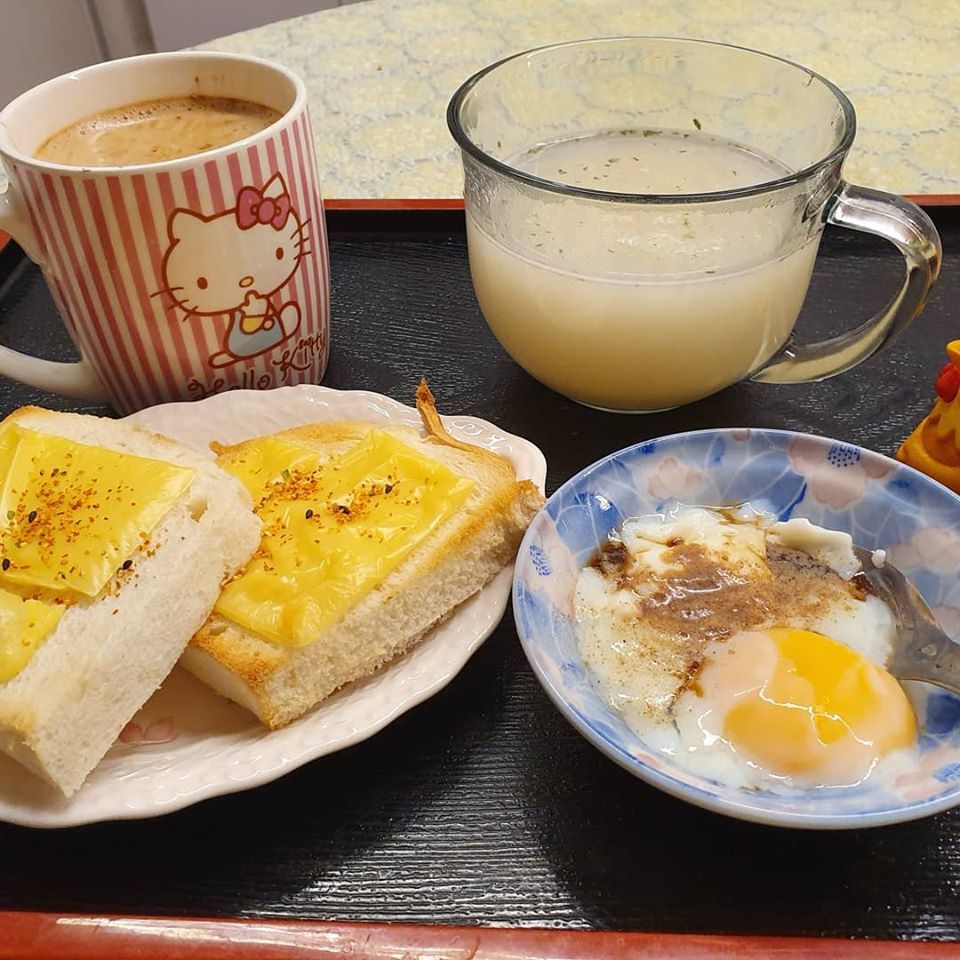 My EHLH Breakfast set: Bread with cheese, Burdock Soup, half boiled egg and a cup of coffee