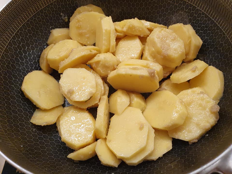 Sauteing Potatoes