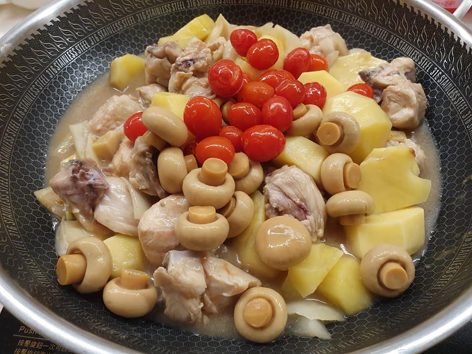 Adding button mushrooms and cherry tomatoes